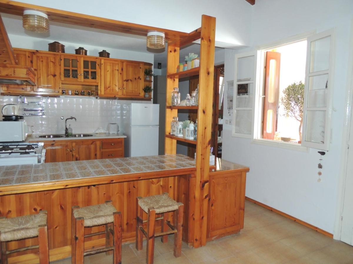 Aloustina'S House Villa Simi Dış mekan fotoğraf