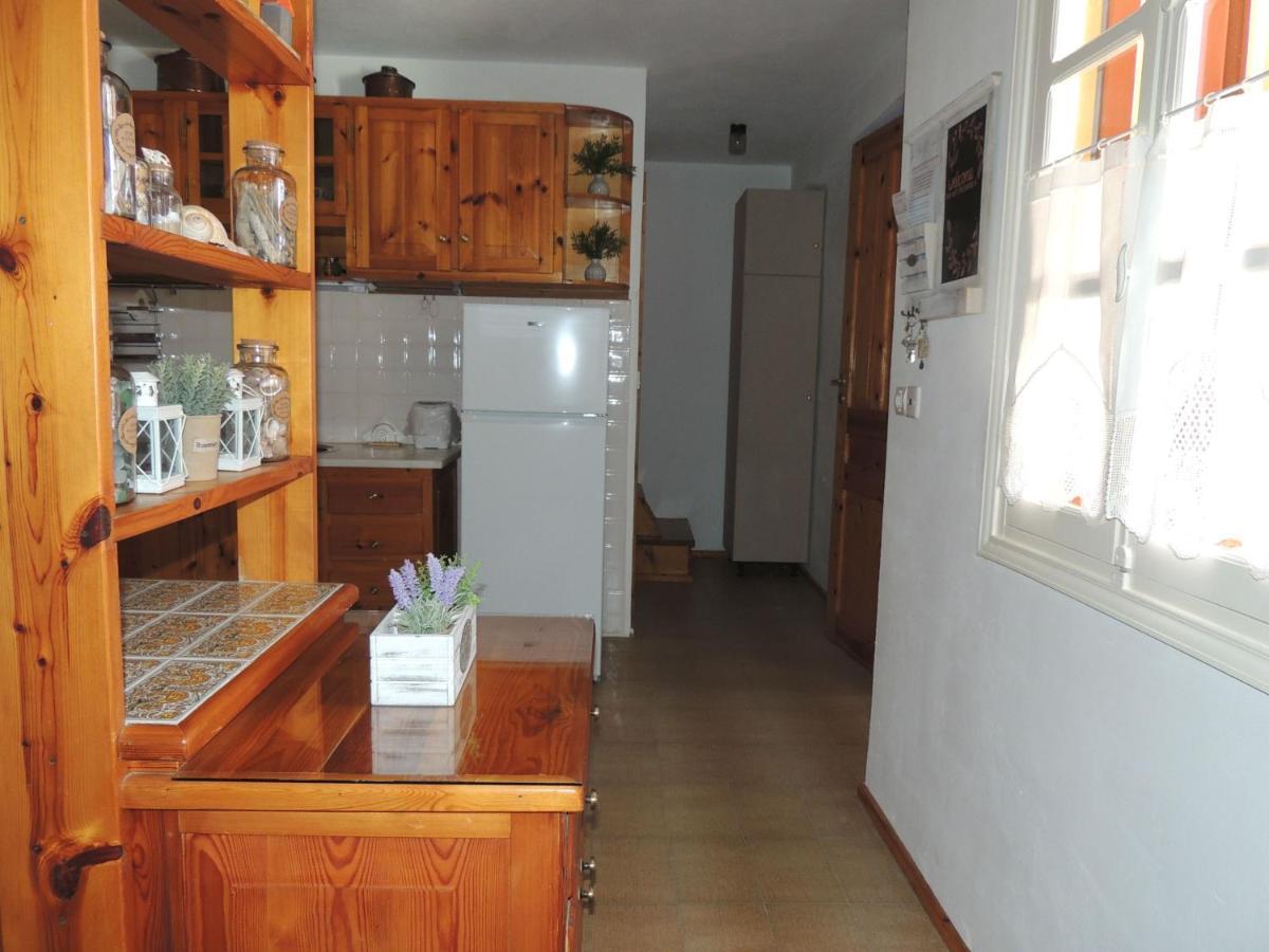 Aloustina'S House Villa Simi Dış mekan fotoğraf